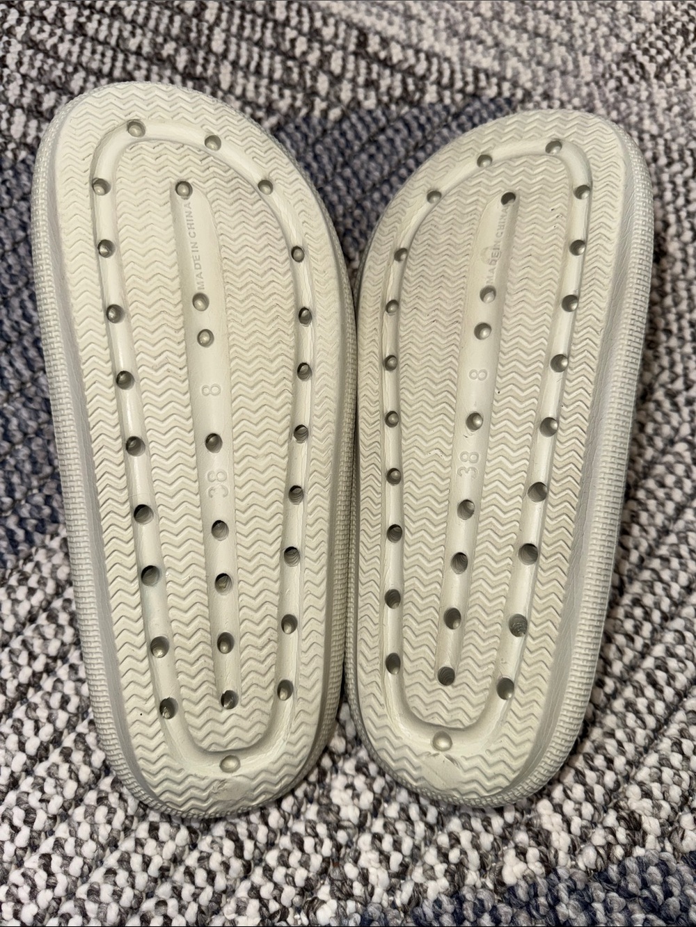 Double Buckle Slide Cloud Sandals in Light Gray - 8 - Picture 3 of 4